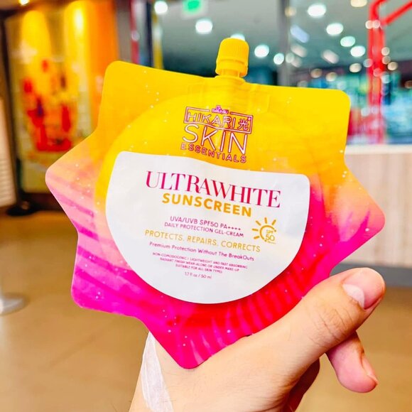 Hikari Skin Essentials Ultrawhite  Sunscreen SPF50  New - Picture 5 of 8